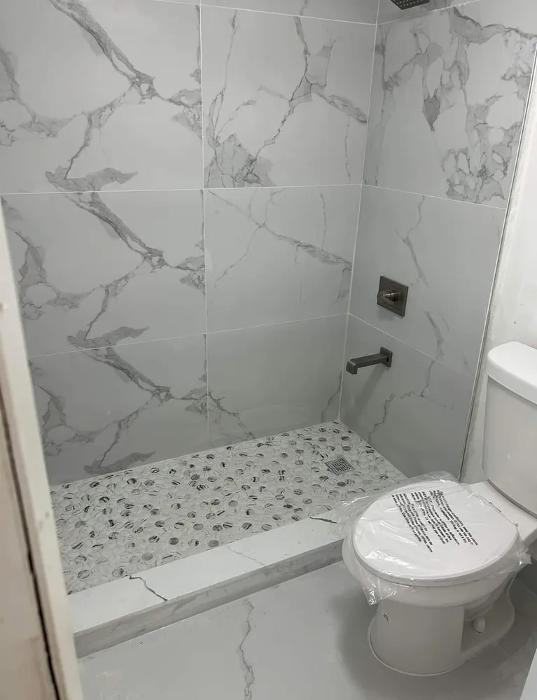 Emergency electrician providing lighting installation in , 