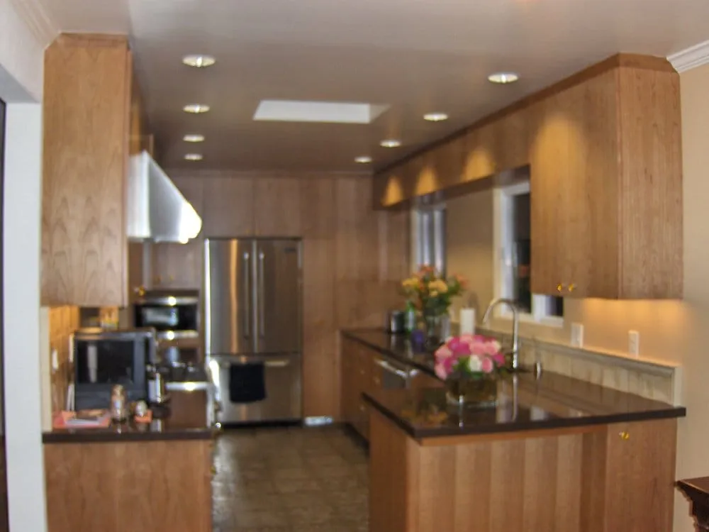 Professional emergency electrical service service in ,  - Moreno Construction