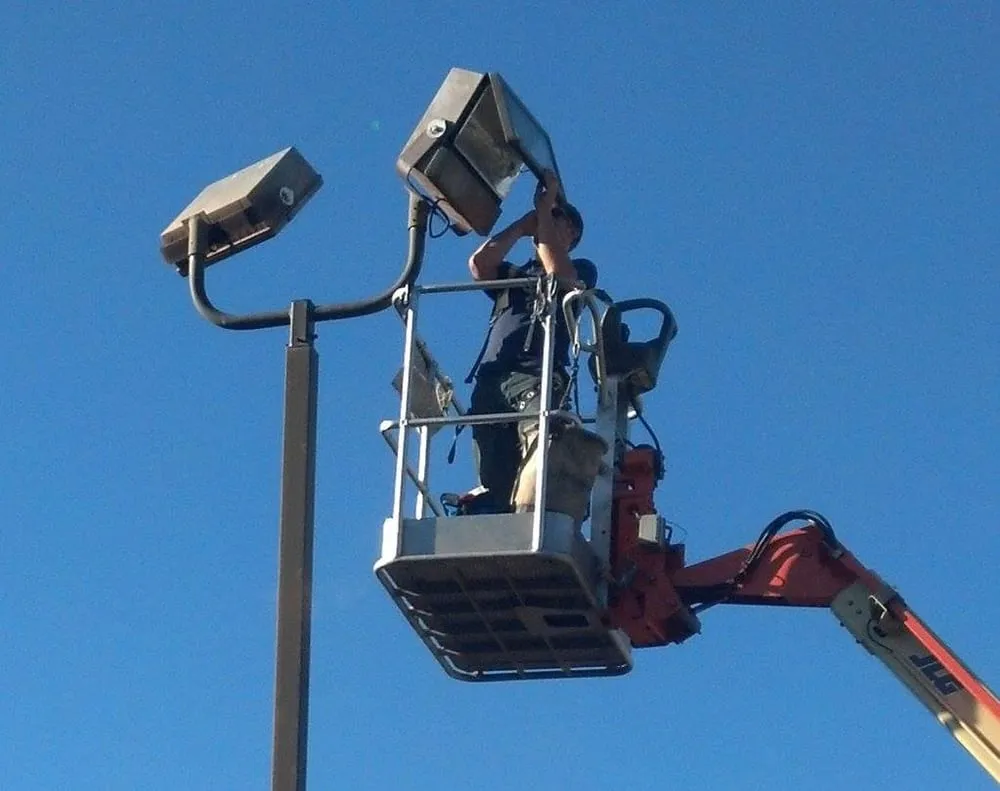 Slide of Morris Electric Contracting & Service