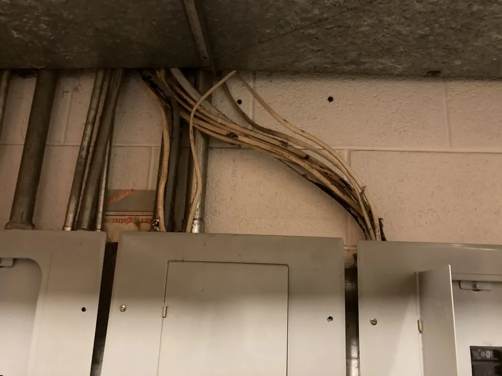 Reliable outlet and switch repair in Webster, WI by Moses Tijerina’s Handyman Services