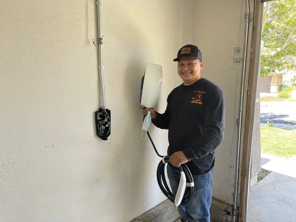 Slide of Moshe Yacoby