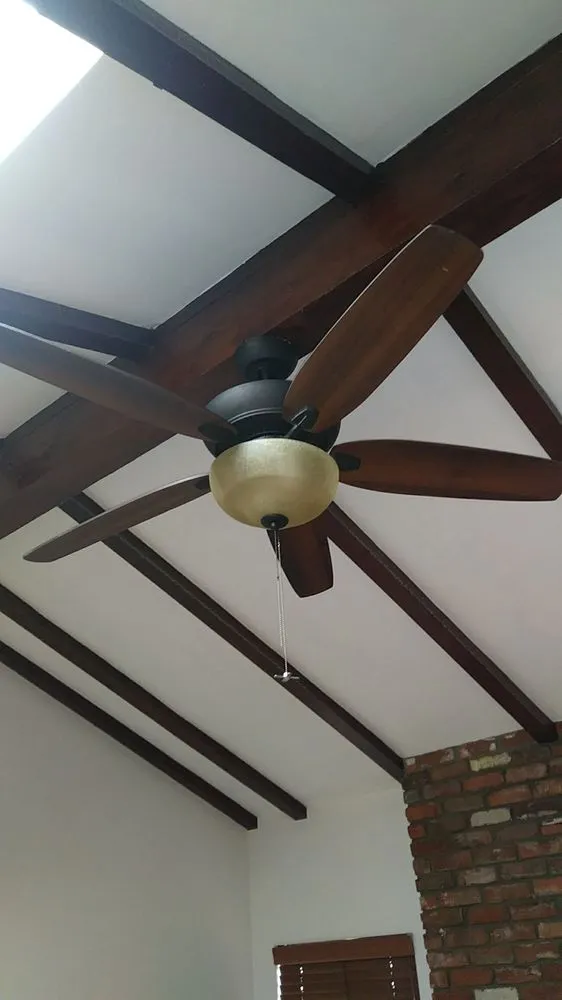 Slide of Moshe Yacoby