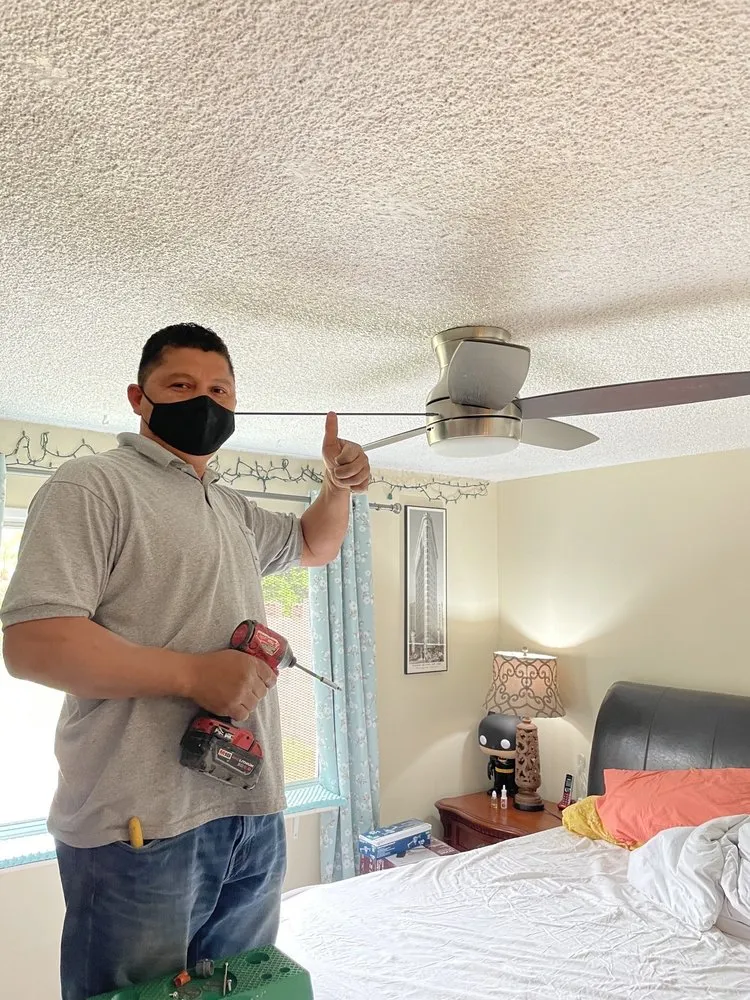 Slide of Moshe Yacoby