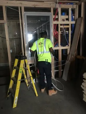 Moss Contracting Logo