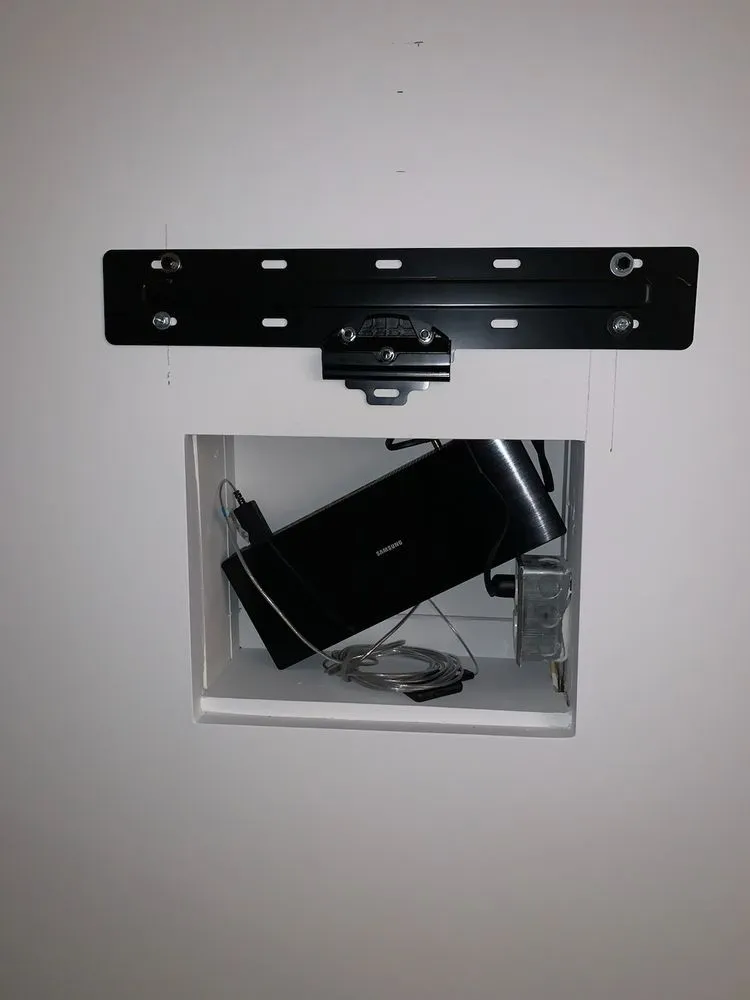 Slide of Mount Em Up