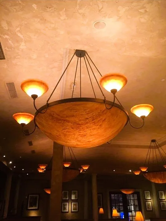 Certified electrician providing electrical repair in , 