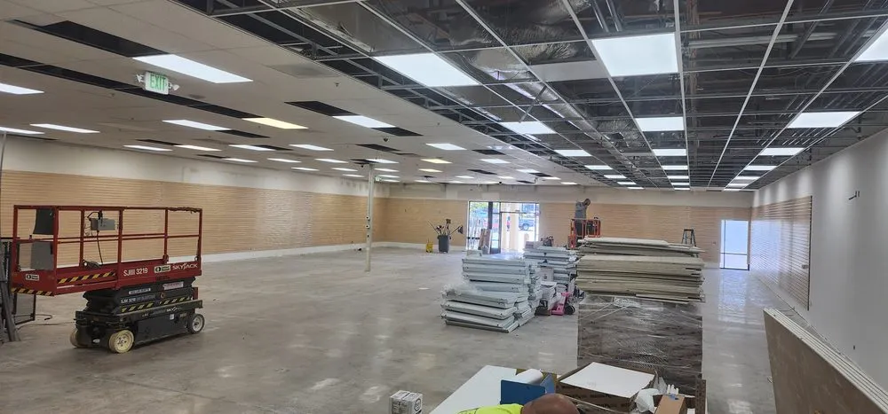 Slide of Mox Electric