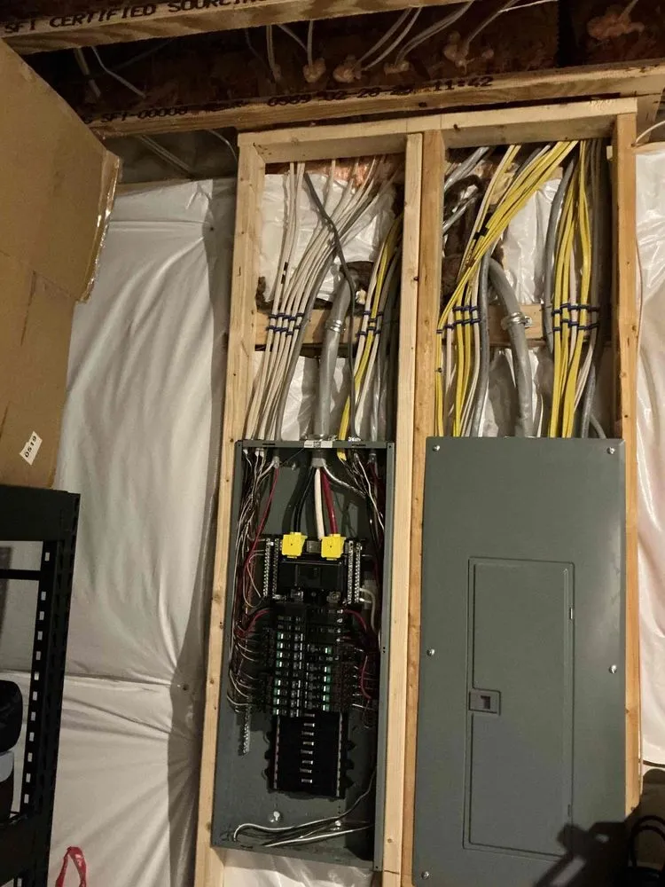 Professional electrician providing emergency electrical service in Dulles, VA - Mr. Electric