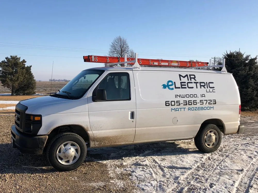 Emergency outlet and switch repair in Inwood, IA by MR Electric