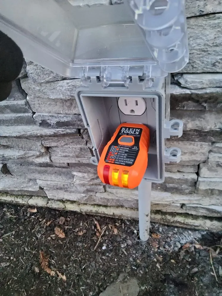 Licensed lighting installation service in ,  - Mr. Electric of Beaverton - Tigard