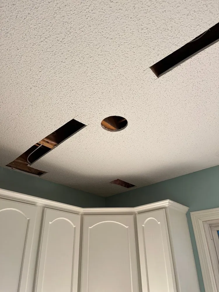 Slide of Mr. Electric of Central Iowa