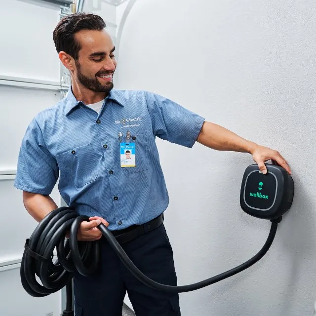 Slide of Mr. Electric of Central Iowa