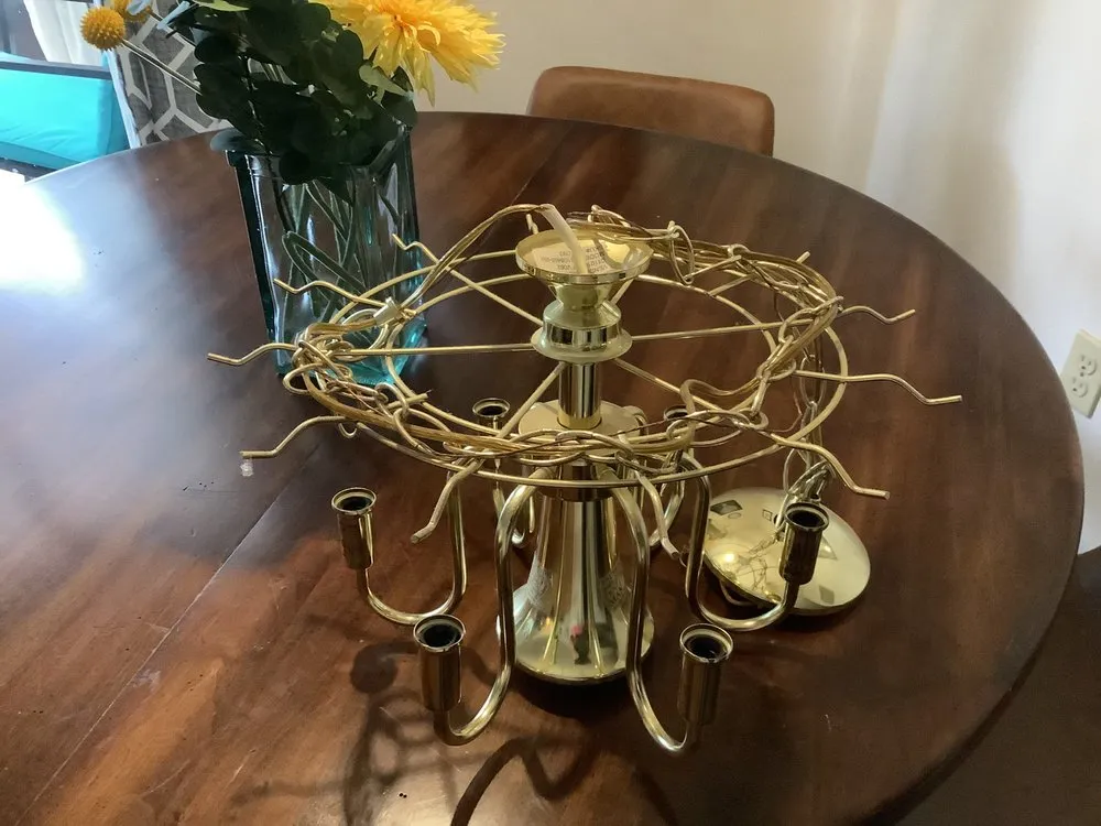 Affordable electrician providing circuit breaker repair in ,