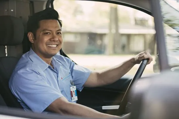 Mr. Electric of Colorado Springs Logo