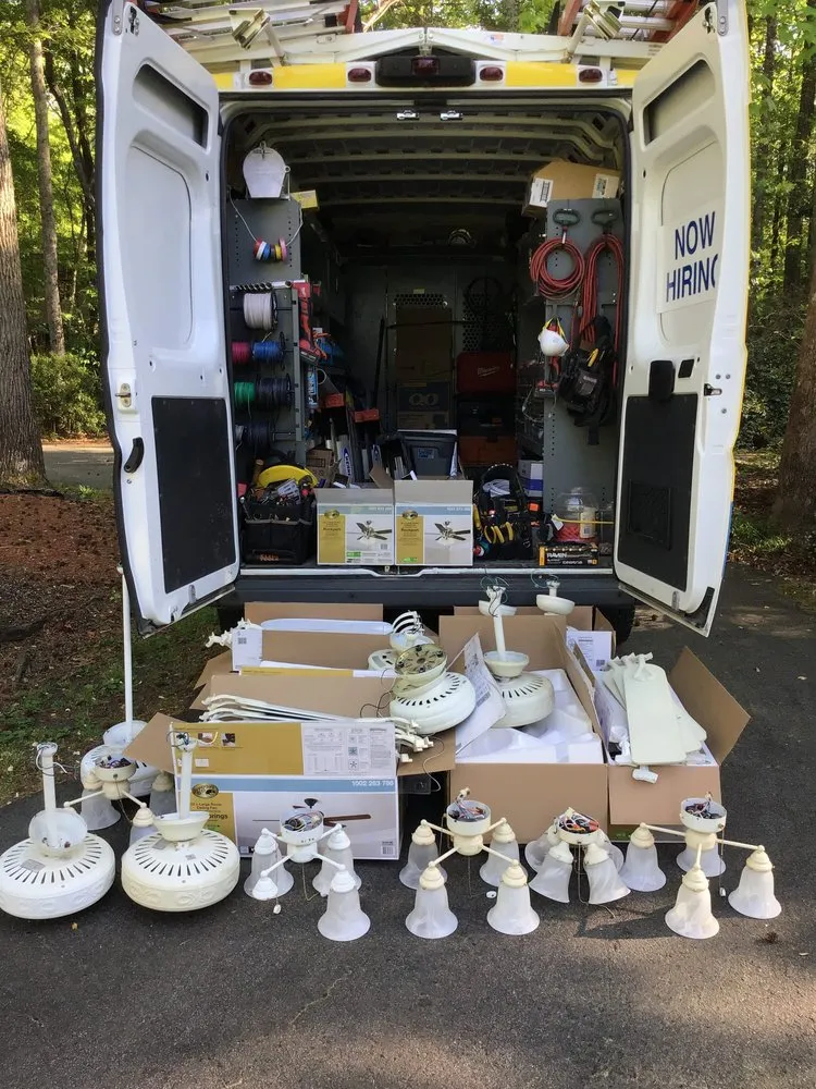 Slide of Mr. Electric of Columbia