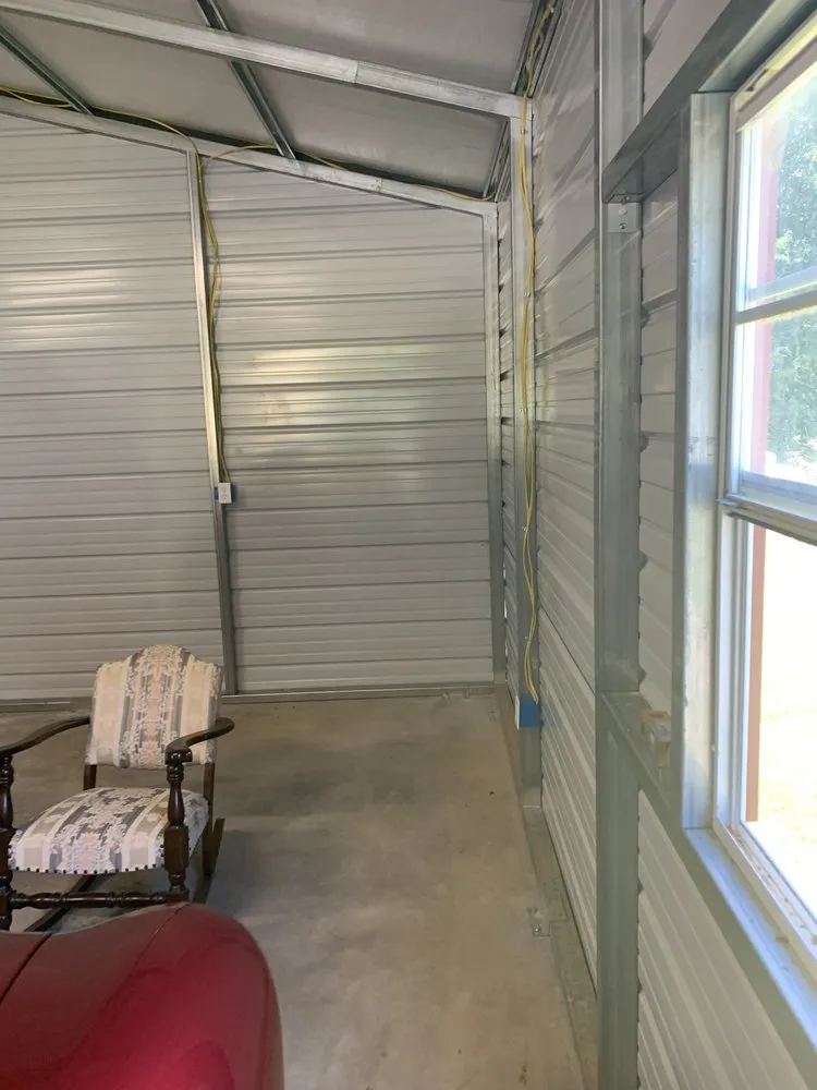 Slide of Mr. Electric of Douglasville