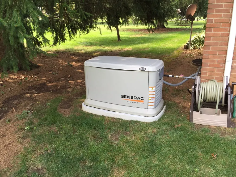 Licensed electrician providing emergency electrical service in , 