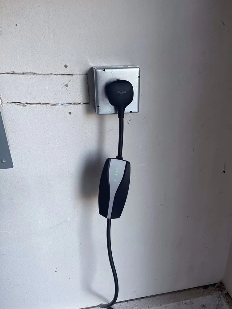 Slide of Mr. Electric of Fullerton