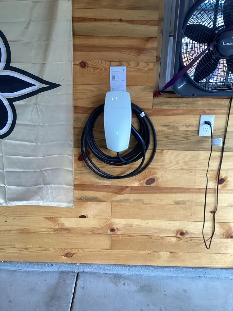 Expert electrical service for homes in emergency electrical service,  by 