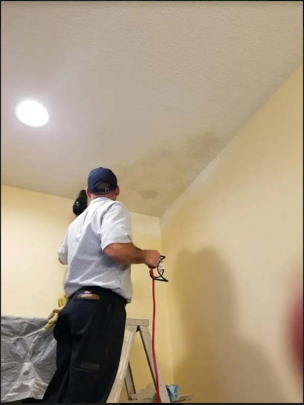 Professional electrician providing circuit breaker repair in , 