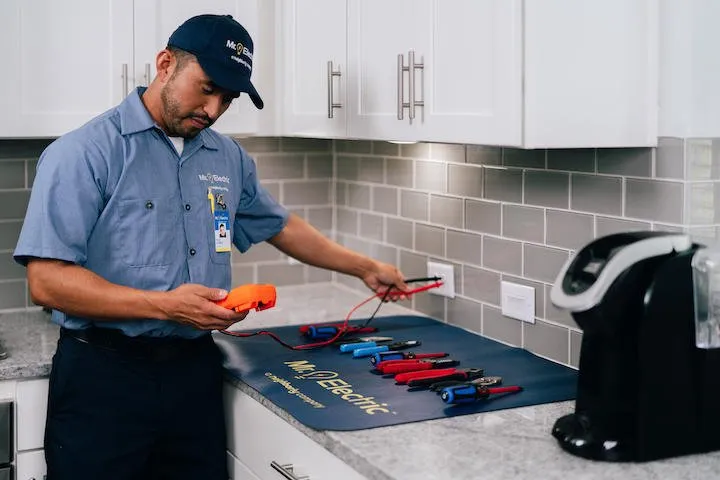 Emergency outlet and switch repair in Asbury, NJ by Mr. Electric of Hunterdon