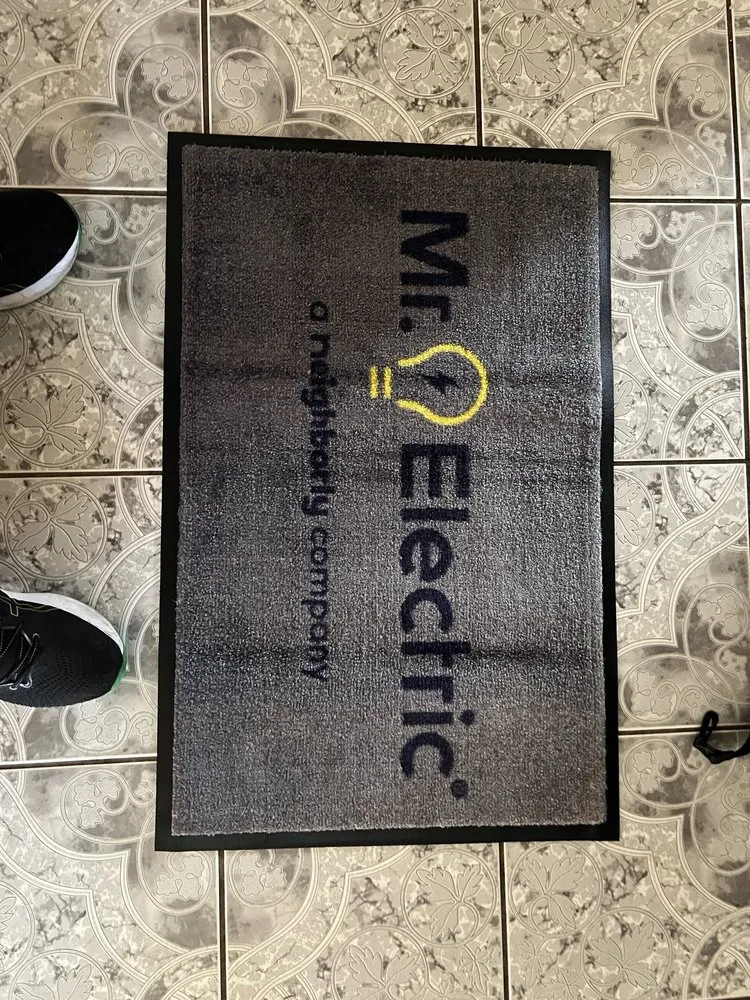 Slide of Mr. Electric of Irvine