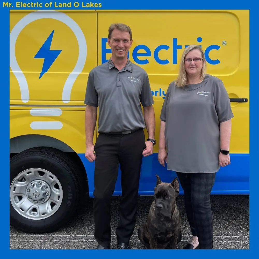 Expert electrician providing circuit breaker repair in Land O' Lakes, FL - Mr. Electric of Land O Lakes