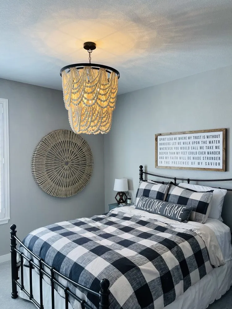 Trusted electrician providing electrical repair in , 