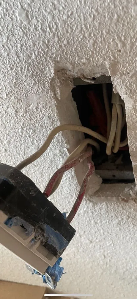 Trusted electrical service for homes in lighting installation,  by 