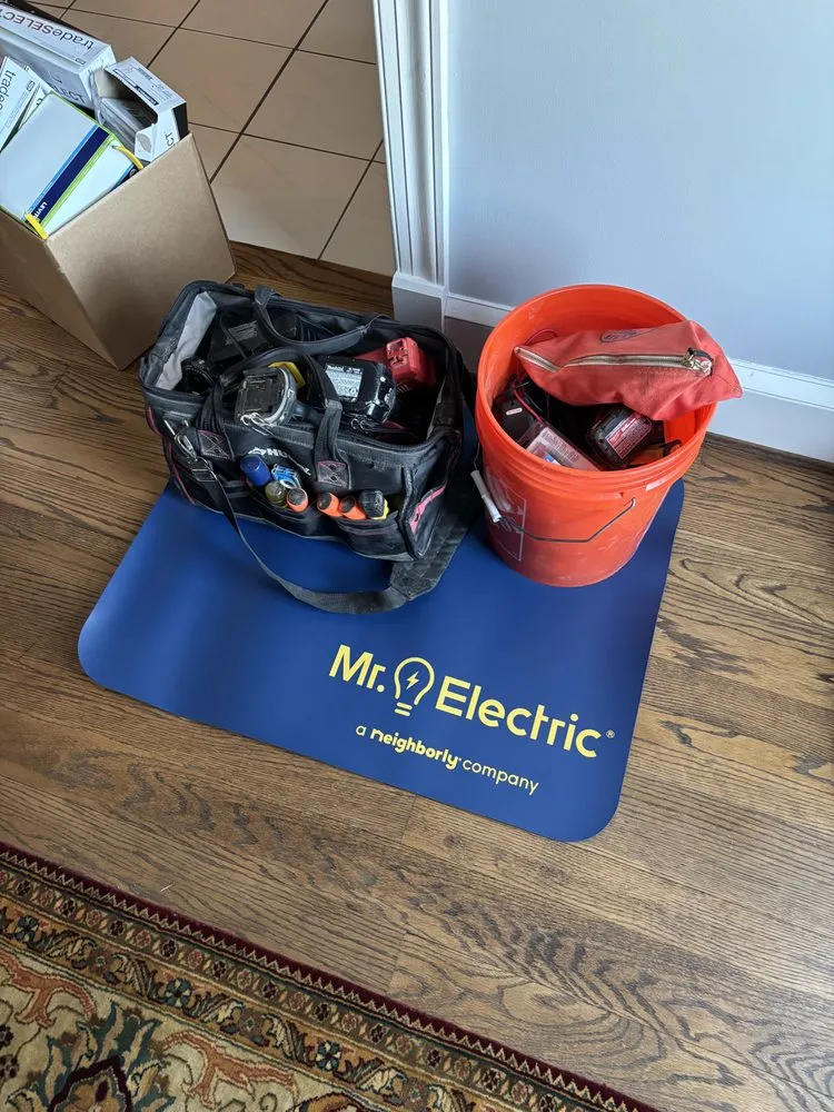 Slide of Mr. Electric of Main Line-Malvern