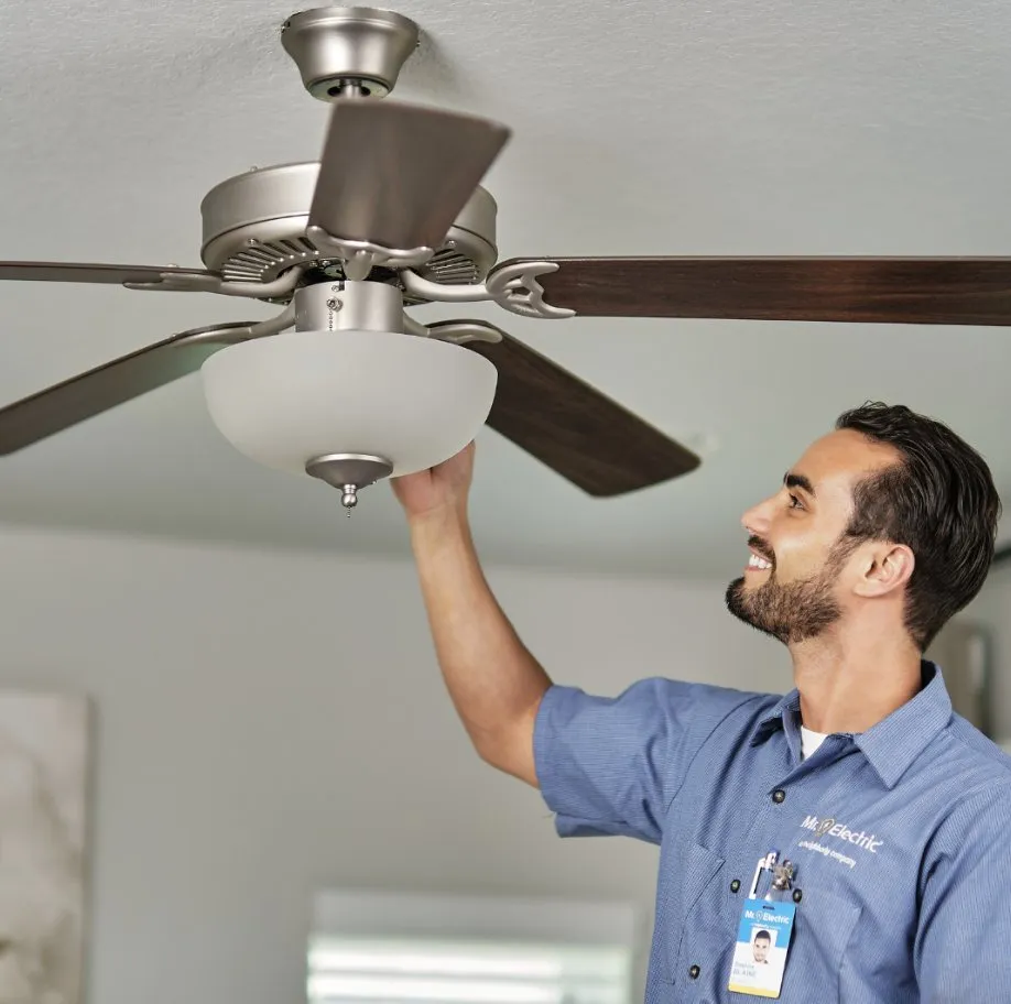 Professional electrician providing circuit breaker repair in ,