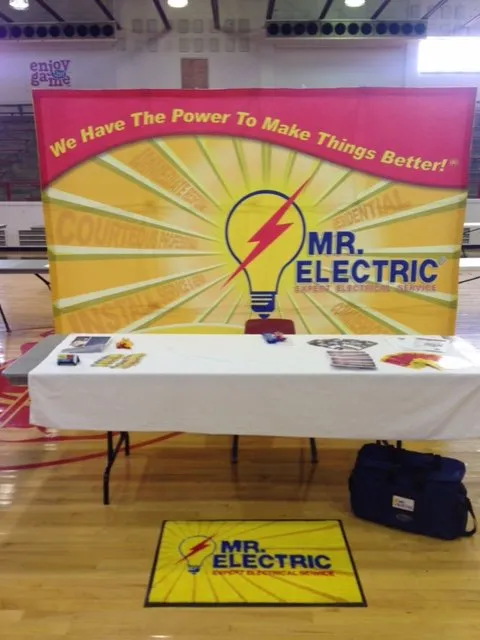 Slide of Mr. Electric of Paola