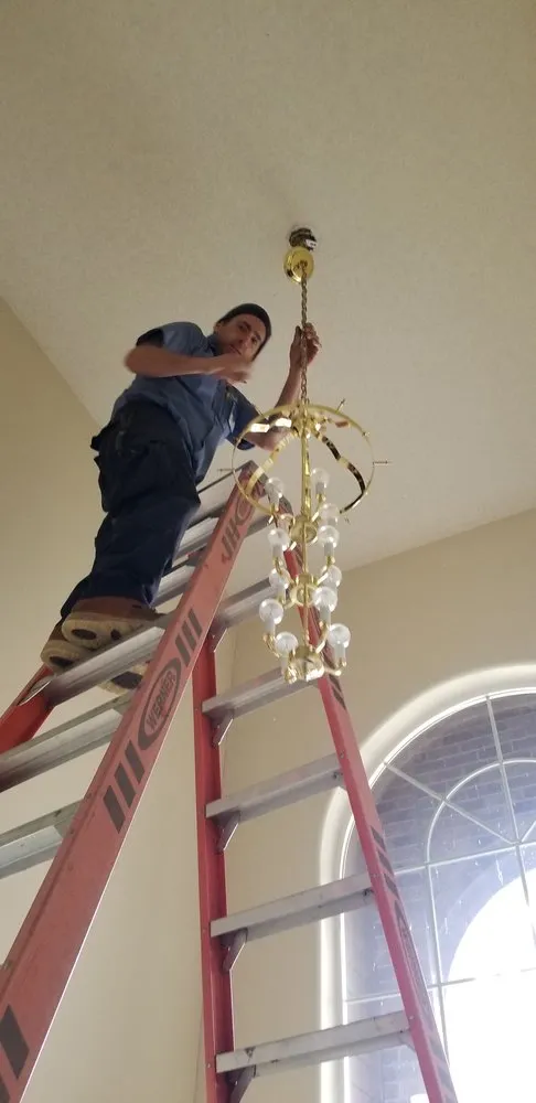 Slide of Mr. Electric of Salem