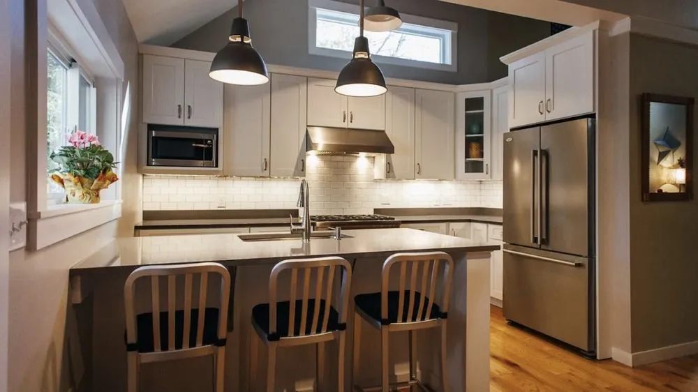 Slide of Mr. Electric of Southeast NH