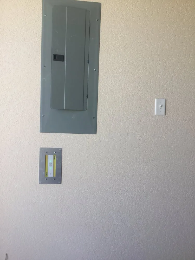 Slide of Mr. Electric of West Fort Worth