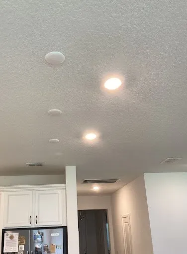 Professional electrician providing electrical repair in , 