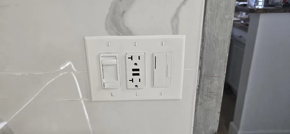 Slide of M&R Electrical & General Service