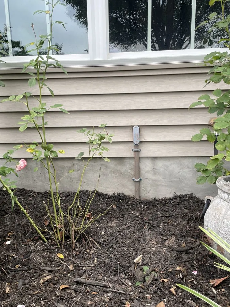 Slide of M&R Electrical & Remodeling