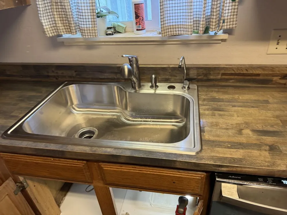 Slide of Mr Fix It Pros