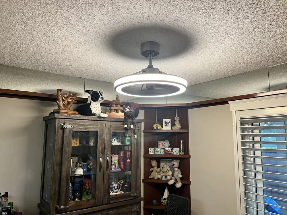 Slide of Mr G's Electrical Handyman