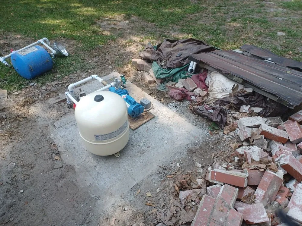 Slide of Mr Handy Hunter