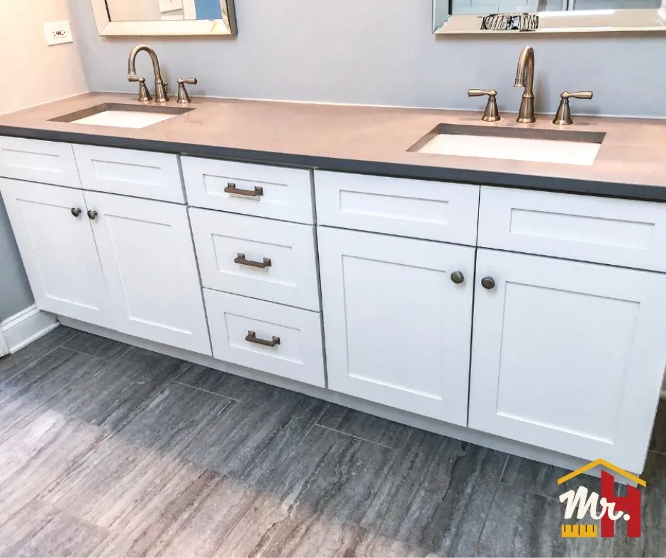 Slide of Mr. Handyman of Oak Park & River Forest