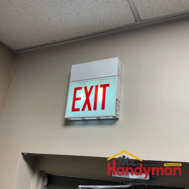 Slide of Mr. Handyman of Oak Park & River Forest