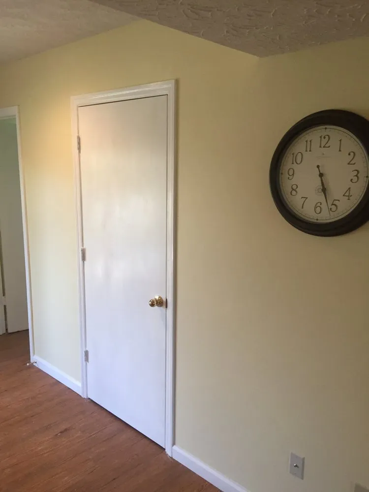 Slide of Mr Handyman Specialist