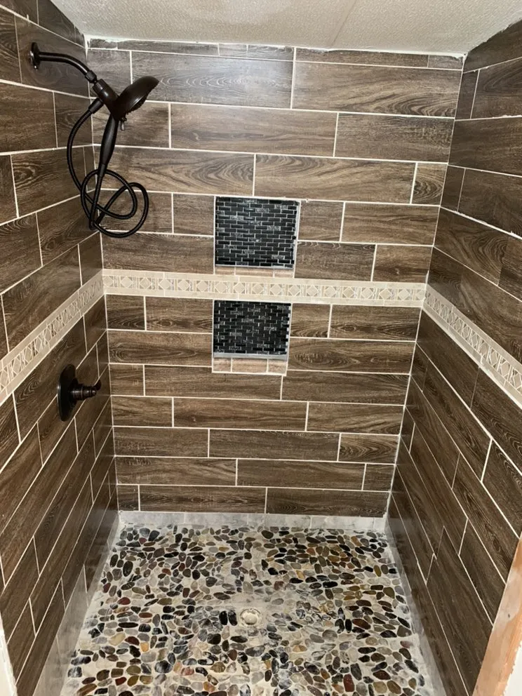 Slide of M&R Home Solution Repair