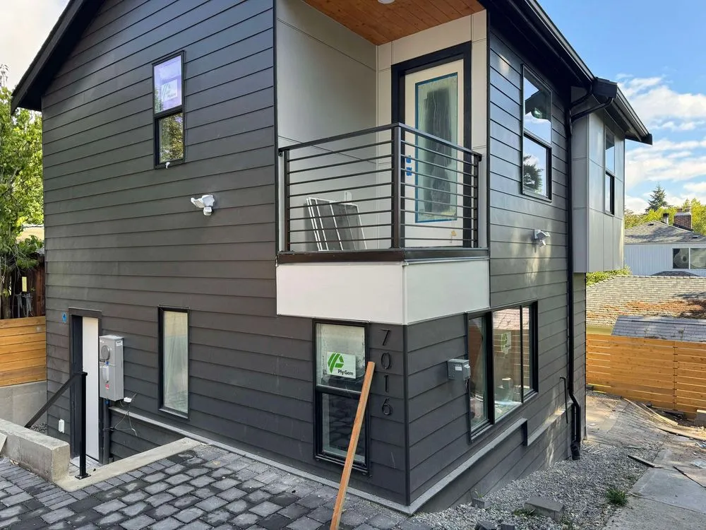 Slide of Mr Johnny Electric