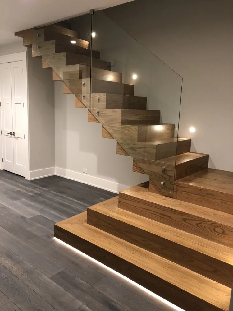 Slide of Mr Light Services