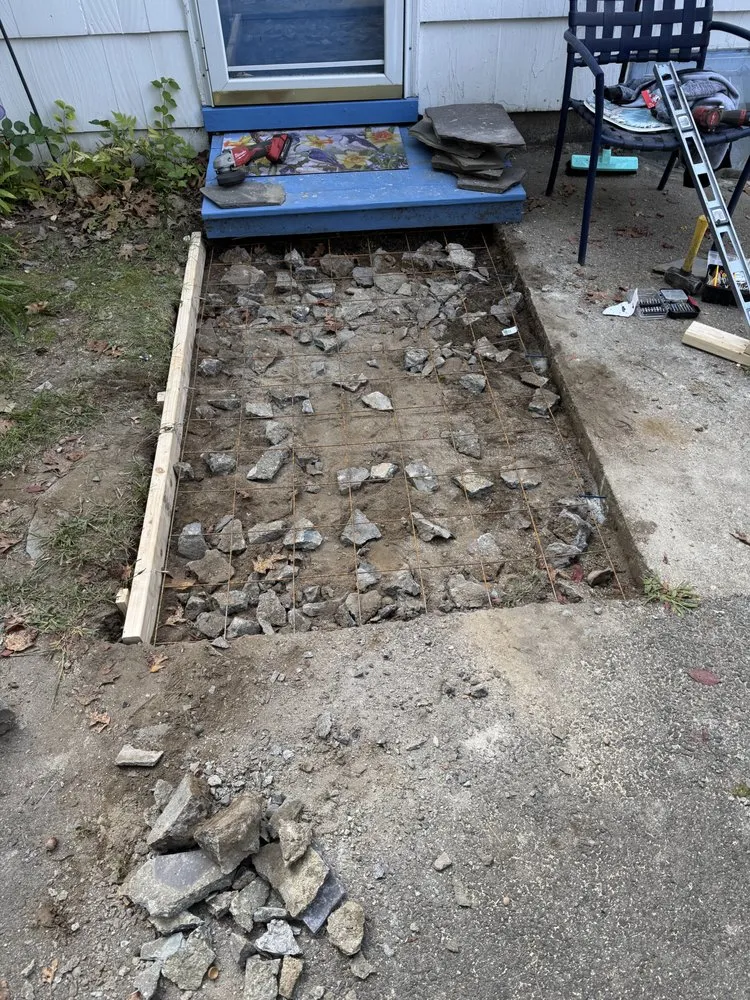 Slide of Mr Omar Handyman Travel