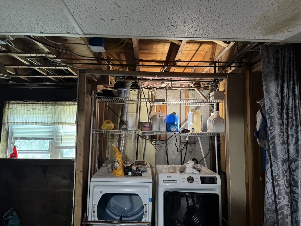 Slide of Mr Omar Handyman Travel