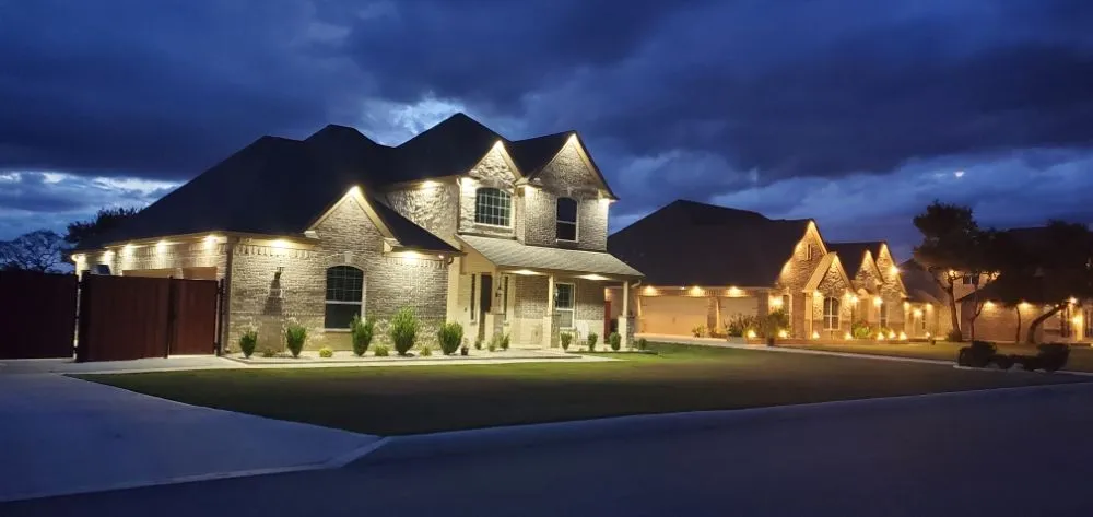 Slide of M&R Recessed LIGTHS